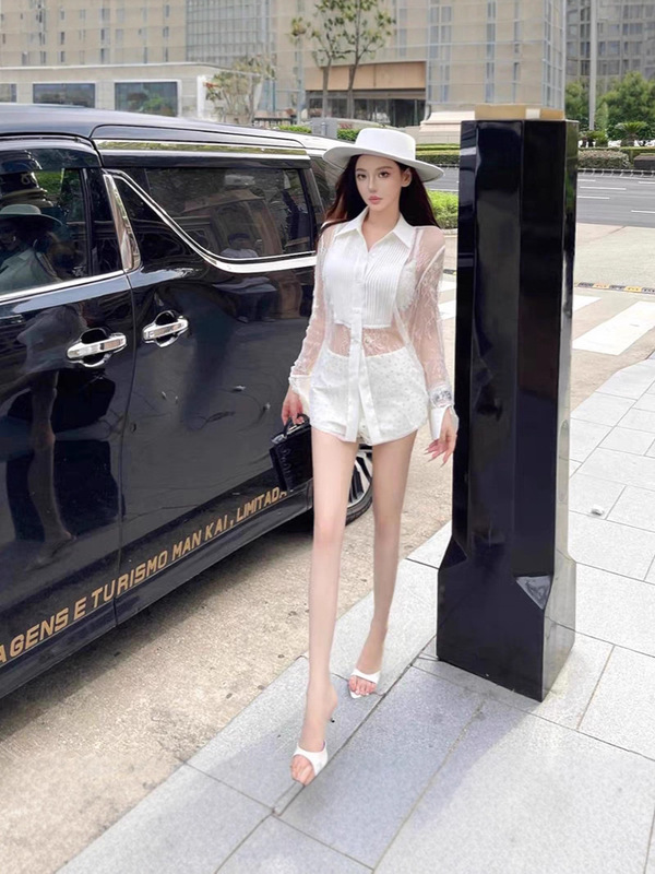 设计感假日防晒显瘦拼接蕾丝修身上衣女衬衫+重工低腰满钻裤套装|undefined
