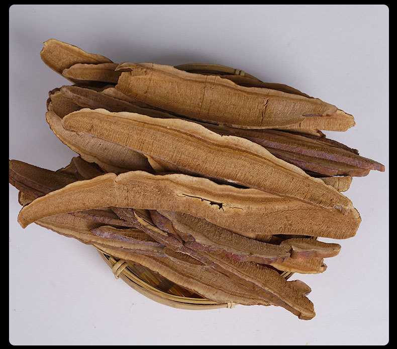 Reishi Mushroom Slices (Ganoderma lucidum) — Dried Ling Zhi Slices for Tea & Wine Soaking in use