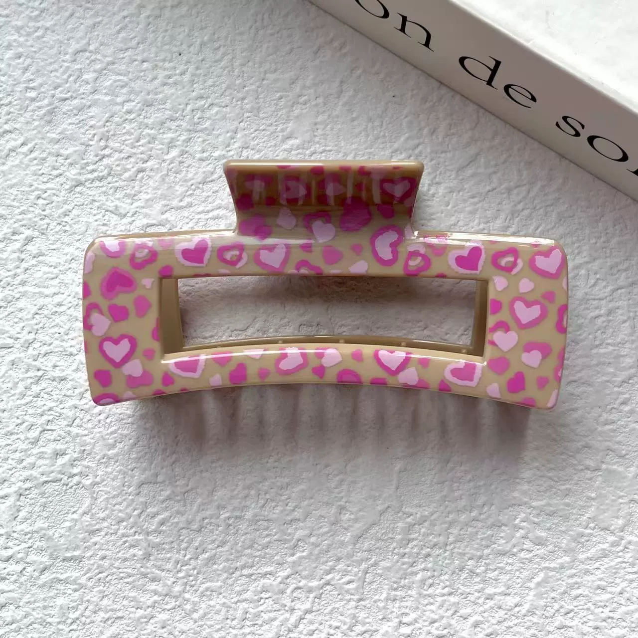 Краб‑заколка с ромашками, квадратный «шарк», 10,5×5×4,5 см, лёгкая