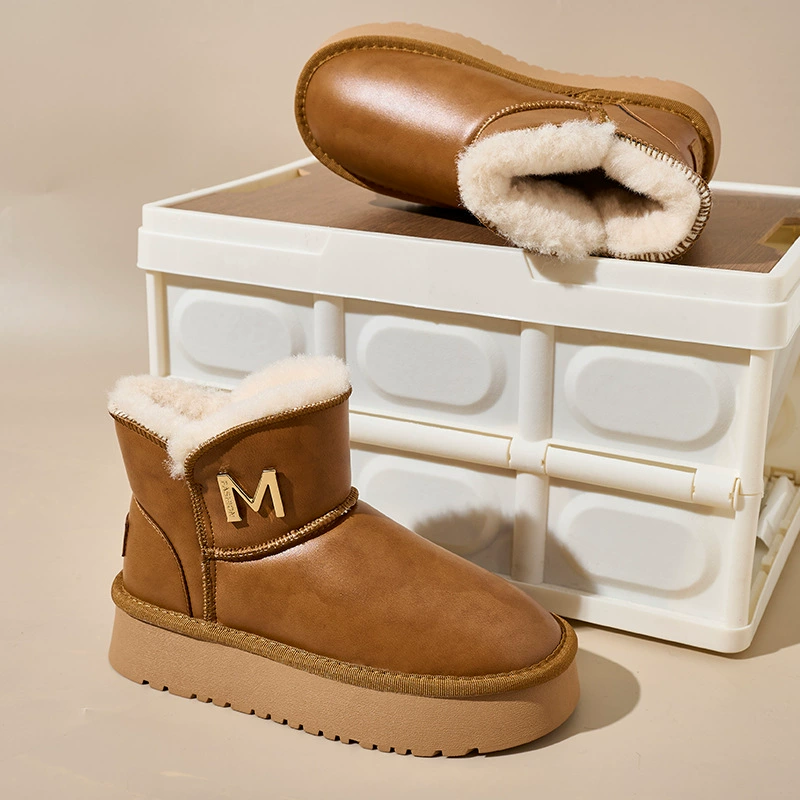 Снежные сапоги женская зимняя внешняя торговля новые корейские хлопчатобумажные сапоги плюс бархат утолщенные светлые женские сапоги модные дикие теплые хлопчатобумажные туфли