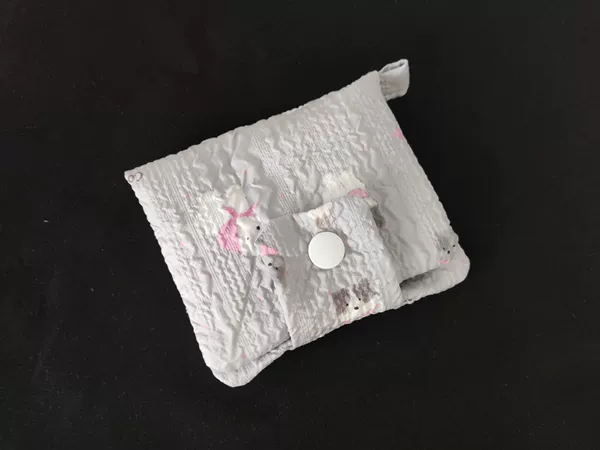 Red hat puppy ash backbone bag