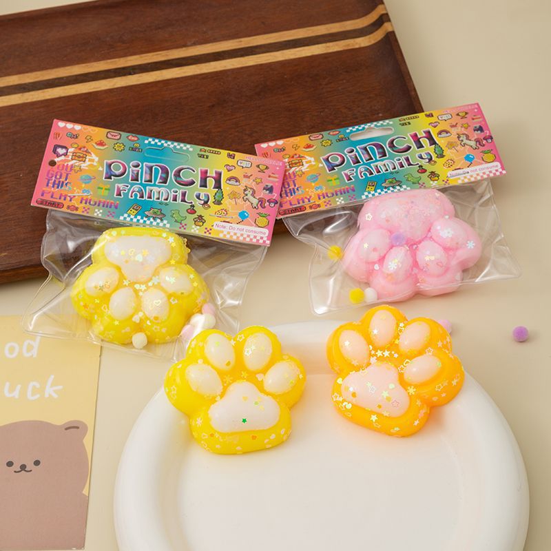 Douyin es el mismo gato grande con garras amasando bolsas pegajosas súper blandas, versión avanzada de estudiantes de alto valor facial para descomprimir juguetes de ventilación.