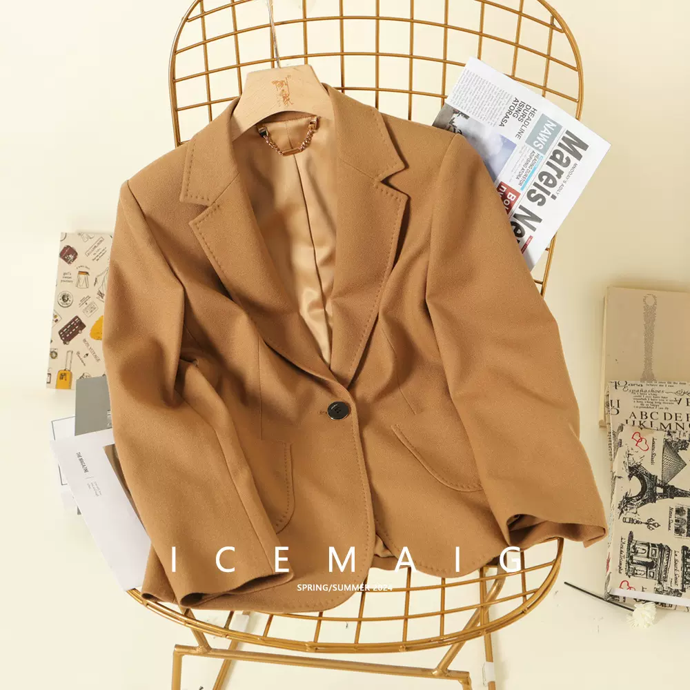 2025早春新款一粒扣修身简约飒爽直角肩外套法式西装领西装外套女