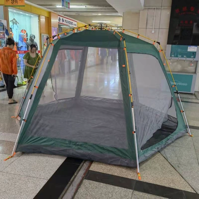Four-side tent, Çadırlar