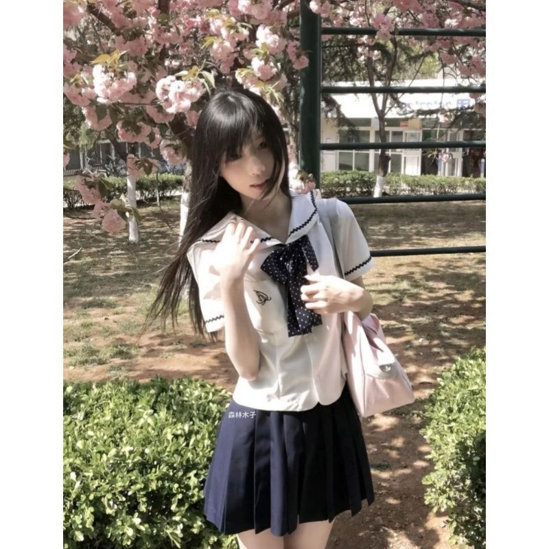 Original Japanese-Style Jk Uniform with Embroidered Doll Collar Top and School-Style Jk Skirt Set Original Japanese-Style Jk Uniform with Embroidered Doll Collar Top and School-Style Jk Skirt Set