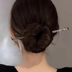 Minimalist New Metal Ball Headband Hairpin for Women, Fashion and Personal Style, Simple and Clean Chinese Style Head Accessory for Women