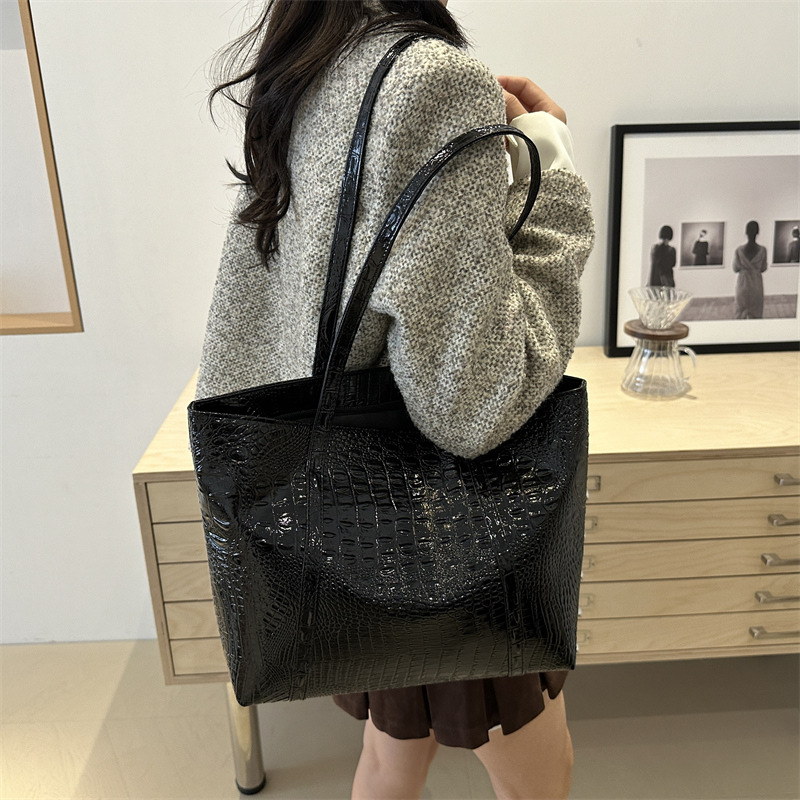 2024 nueva moda cocodrilo casual estilo coreano retro gran capacidad de color sólido damas bolso de hombro de mujer