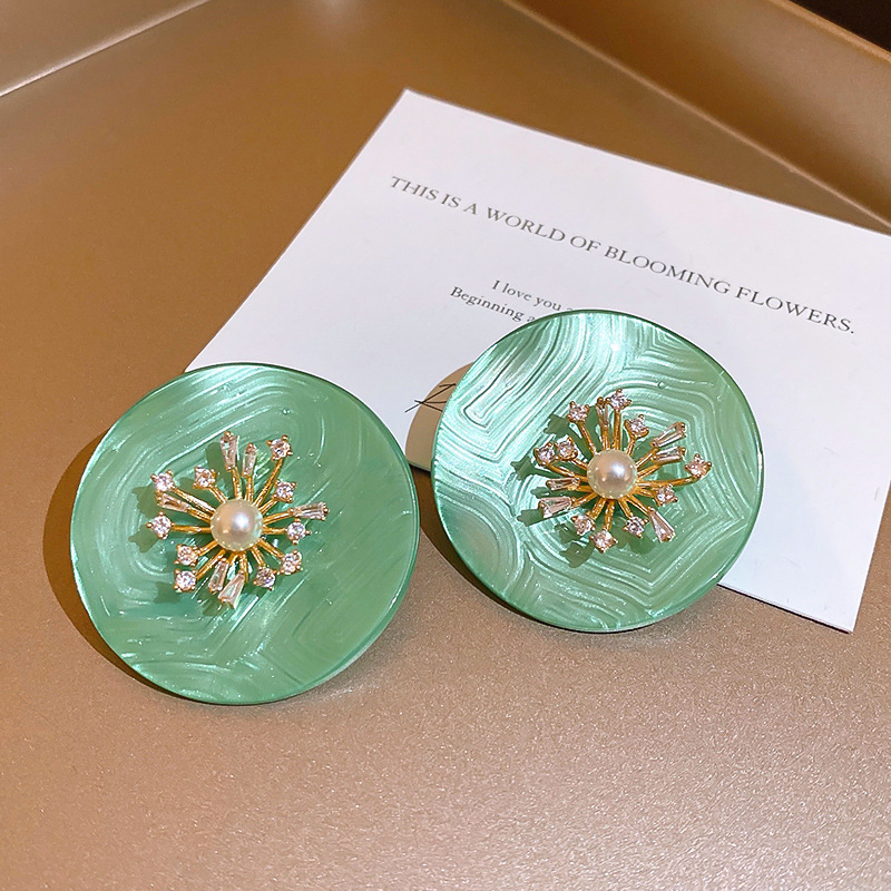 Pendientes de súper hadas de hilo de malla de flor de aguja de plata Pendientes de borla frescos pequeños coreanos Pendientes de estilo de vacaciones de temperamento dulce de nicho