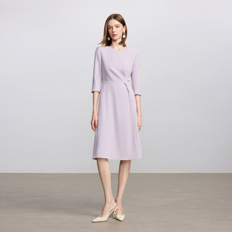 Elegant purple three-quarter sleeve dress for women, summer workplace fashion, slimming and stylish, mid-length A-line dress for commuting