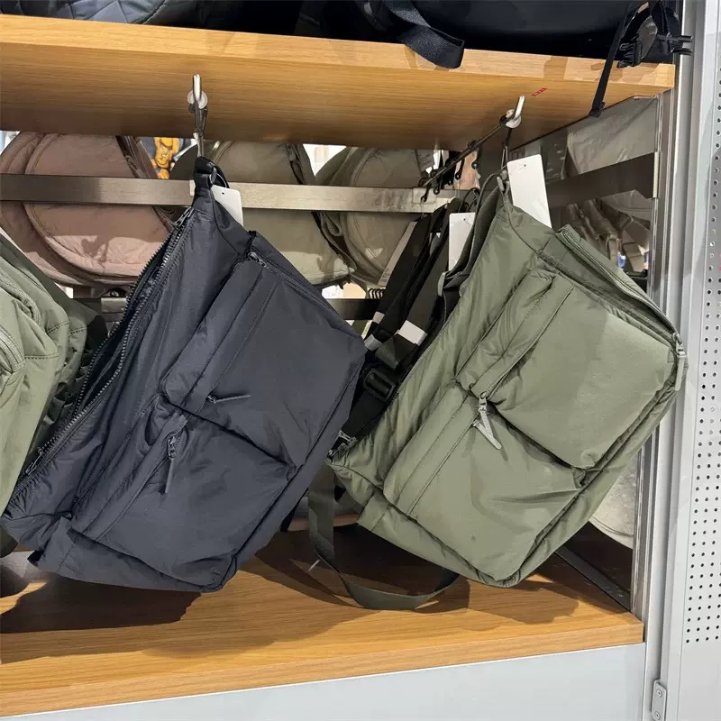 实体店同款休闲斜挎包单肩包大容量电脑包多口袋运动挎包476761