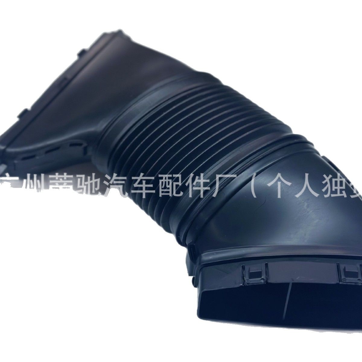 Left and Right Side Air Intake Ducts Are Suitable for Maserati Levante 670031925 67003192