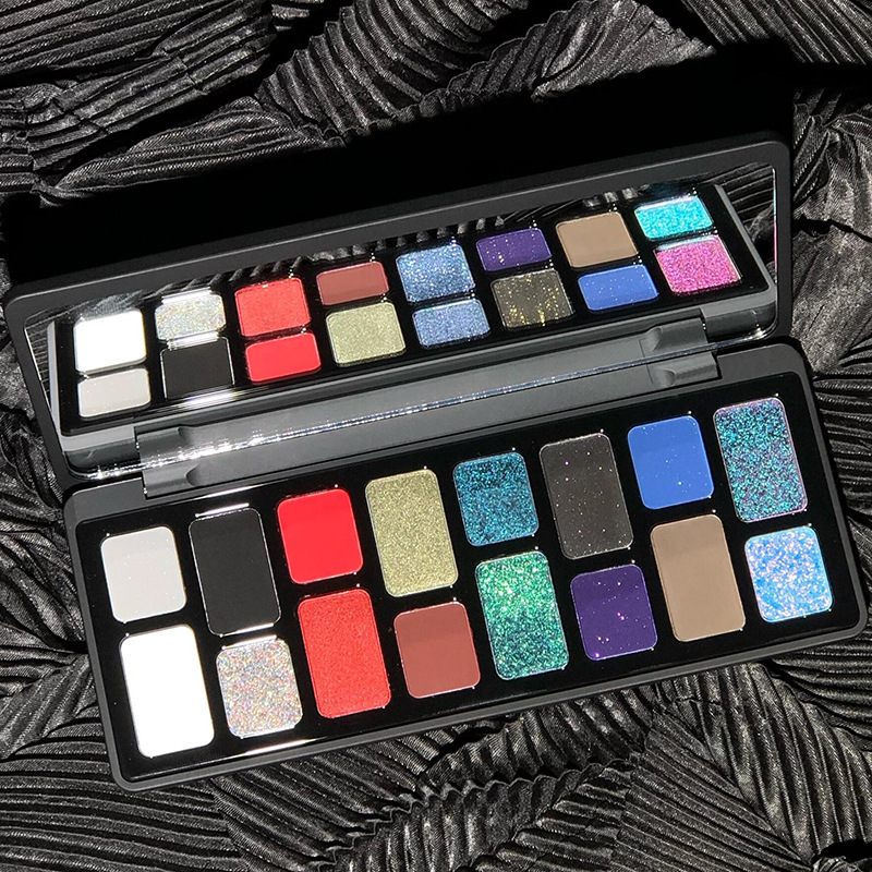 Disco de sombras de ojos de 16 colores DIKALU 2024 nuevo maquillaje ligero diario, maquillaje de juego de color, corazón, polvo gris, azul, humo negro