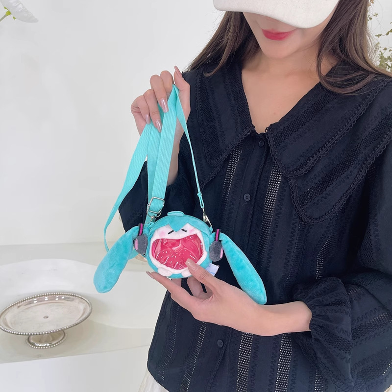 二次元初音未来小公仔零钱包新款精致耳机包单肩包少女潮流斜挎包|undefined