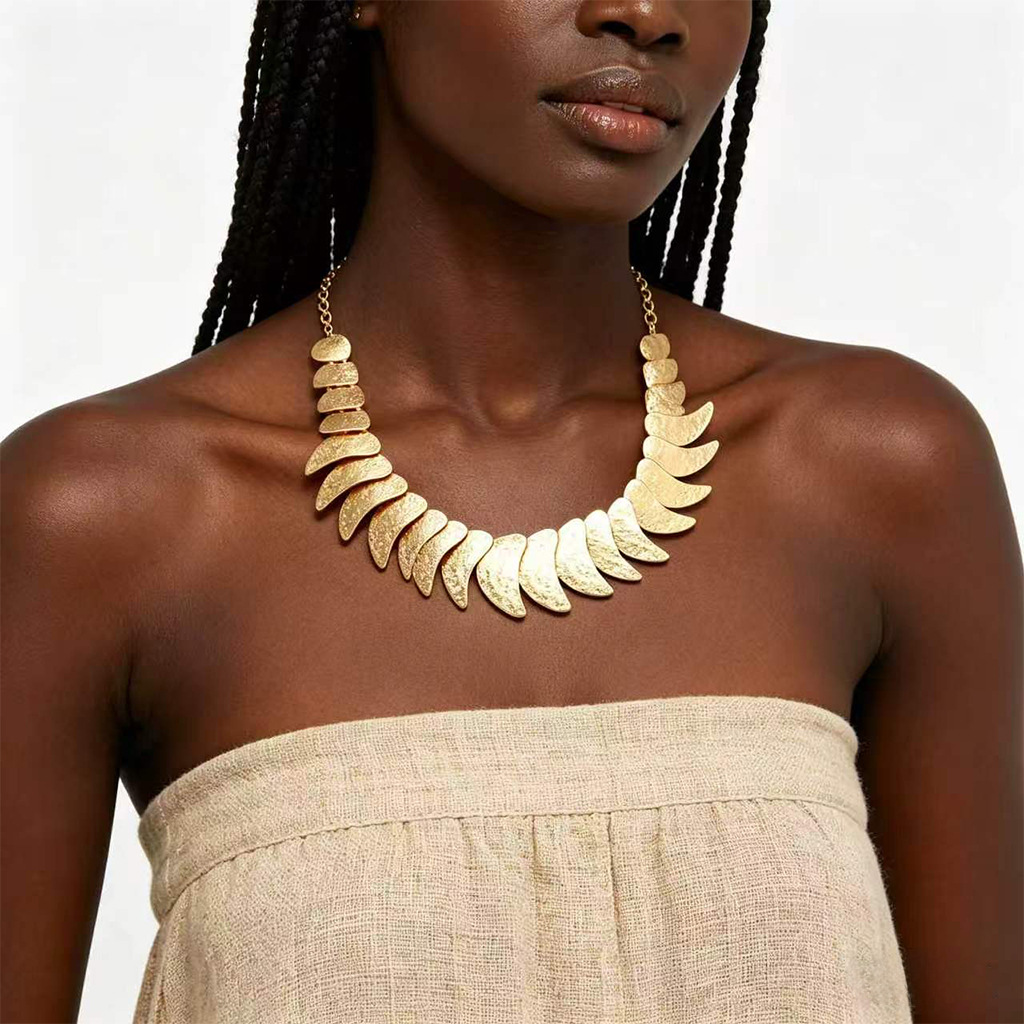 Za Light Luxury Style Niche Layered Teardrop Metal Badge Necklace European and American Exaggerated Minimalist Metal Clavicle Chain