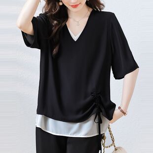ѩ���r�мكɼ�����T��Ů���ļ���a����Ů�b����������|����