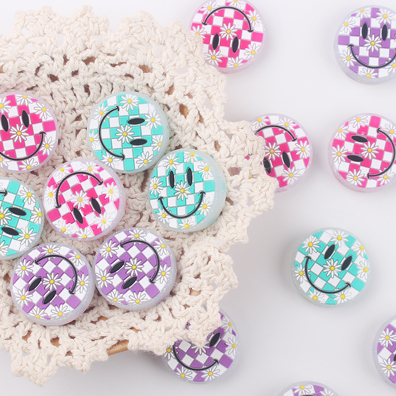 Productos creativos para bebés de bricolaje de dibujos animados silicona cara sonriente flor pequeña mordedor bebé molar cadena de pezón accesorios de mordedor