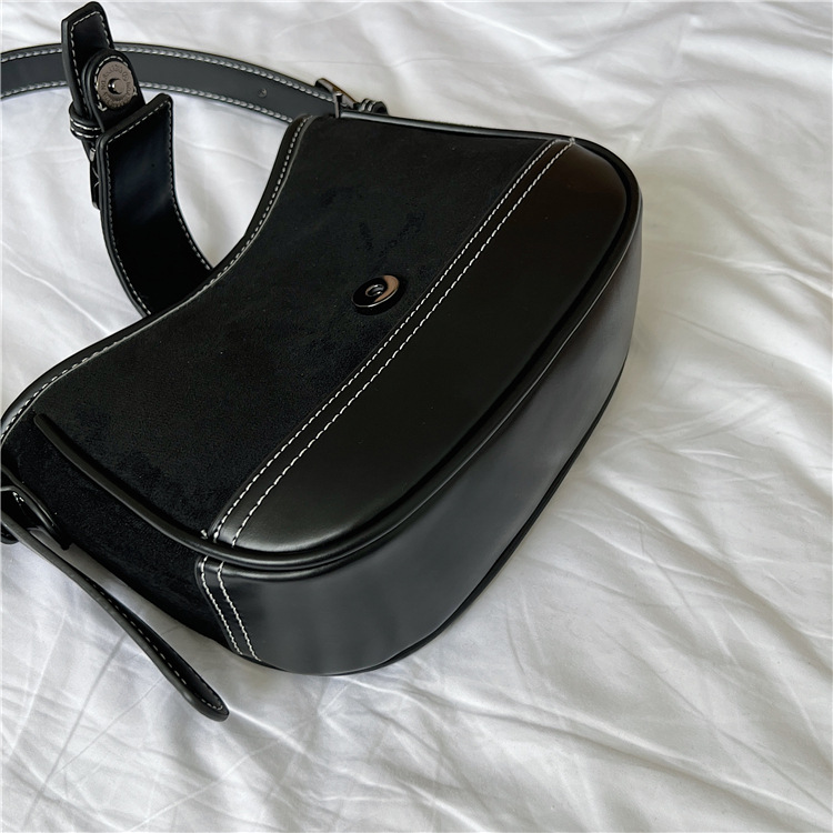 2024 new shoulder splicing autumn winter suede underarm bag fashionable and versatile plush handbag_voghion.com