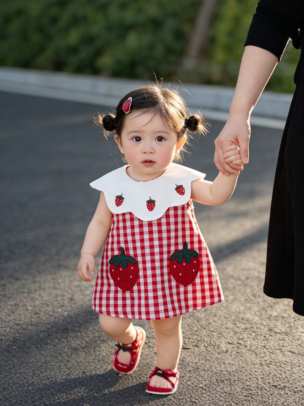 Summer strawberry