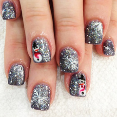 外贸圣诞氛围感灵动可爱雪人可拆卸美甲片24片press on nails