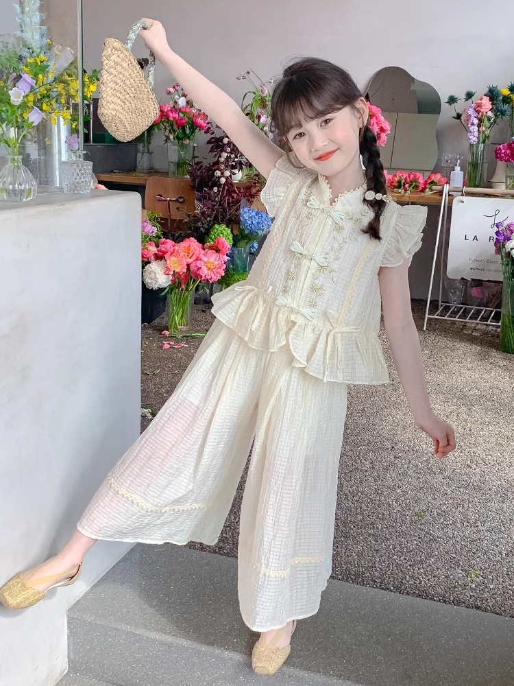 Niña nuevo conjunto chino de verano 2025 nuevo estilo nacional pantalones de piernas anchas hebilla de disco super xiang de verano niñas de manga corta vestido chino