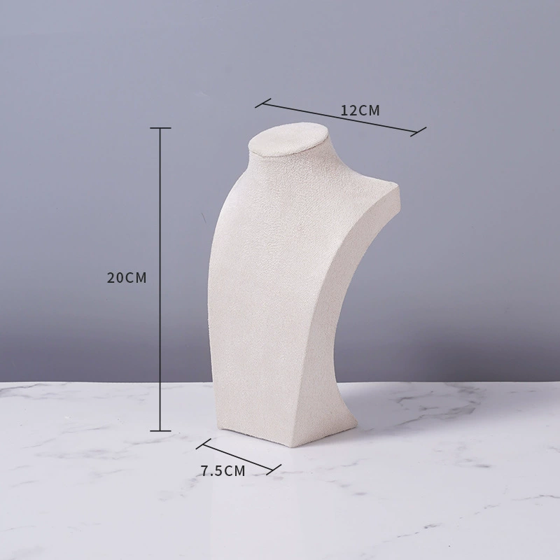 Necklace, stand, mannequin head