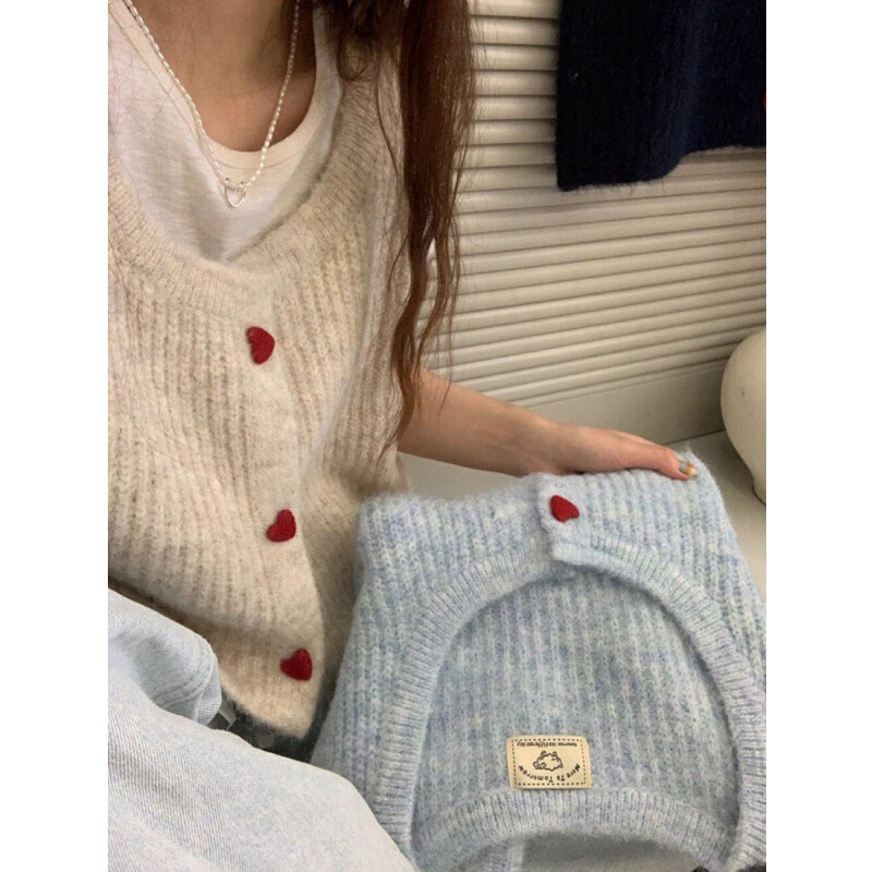 Korean-Style Soft and Sweet Low Round Neck Heart-Button Cardigan Vest for Women, Sleeveless Short Sweater for Layering Korean-Style Soft and Sweet Low Round Neck Heart-Button Cardigan Vest for Women, Sleeveless Short Sweater for Layering