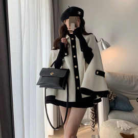 法式斗篷外套女2023新款赫本风宽松小香风短款大衣蝙蝠衫白色开衫