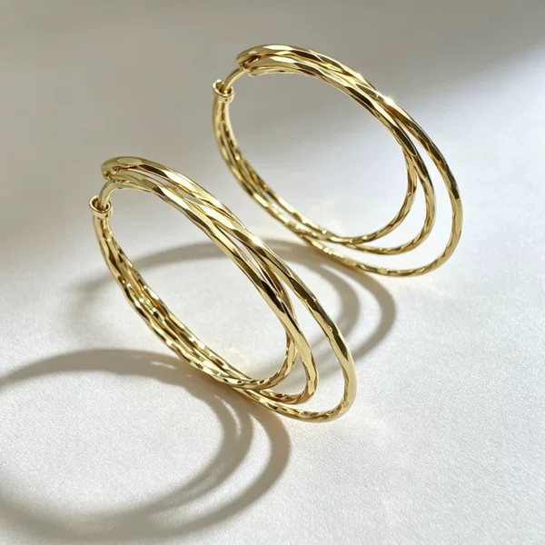 Light luxury European and American exaggerated metal cross multi-layer large hoop earrings, fashionable niche high-end popular vintage earrings