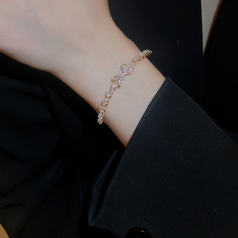 24 pulseras - doradas