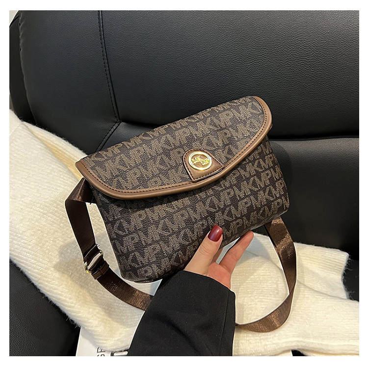 Borse piccole da donna 2023 nuova moda trendy borsa a tracolla stampata retrò borsa da petto versatile borsa quadrata a tracolla singola temperamento_voghion.com