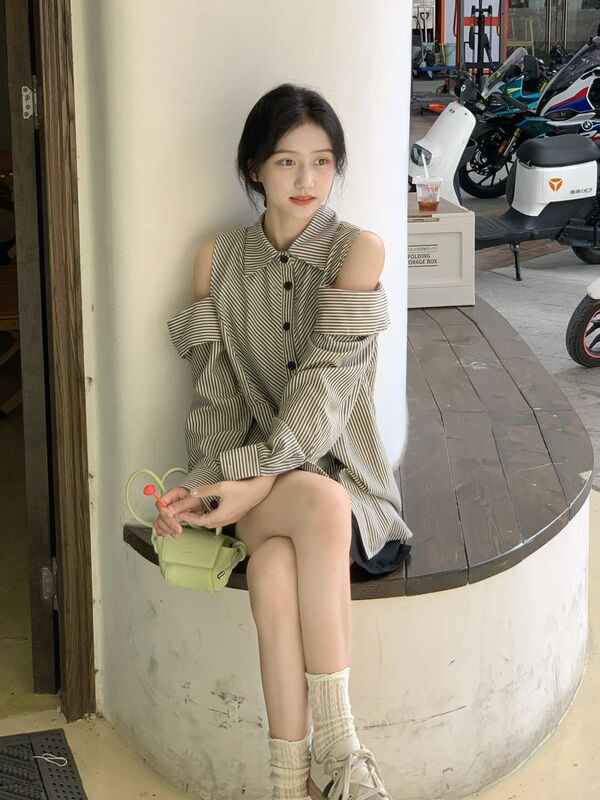 法式chic条纹露肩长袖衬衫女春秋设计感小众赫本风薄款防晒衬衣潮|undefined