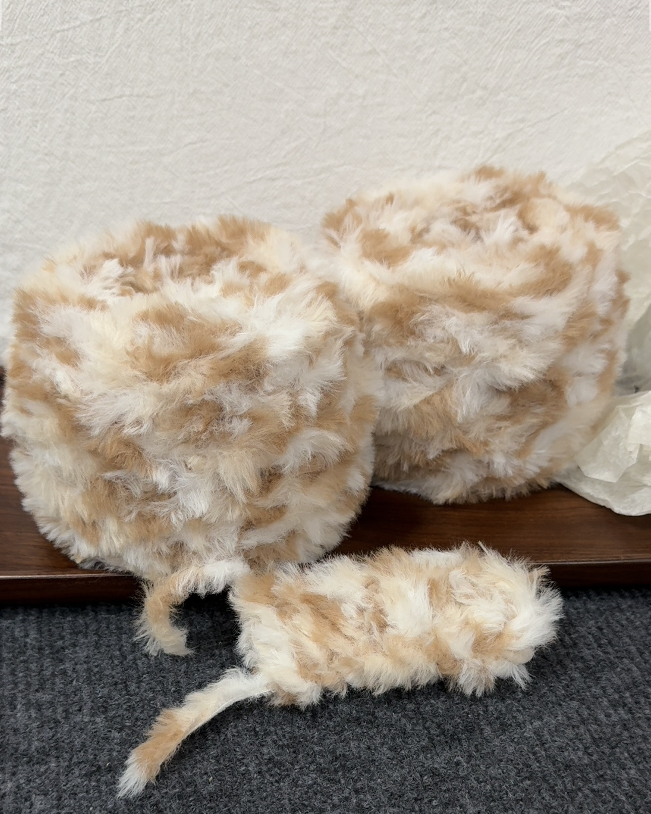 두안염색 밀크커피는 100g 한덩어리로 나오며, 배치마다 색상이 다르므로 보충에 주의하시기 바랍니다.