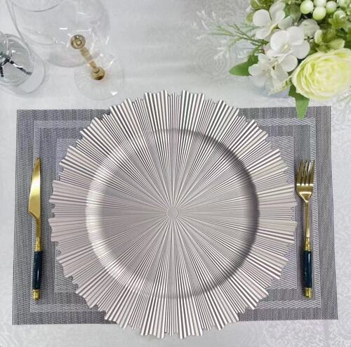 Western food plate wedding color can be customized for wedding hotel party metal spray paint decorative plastic plate chargerplate