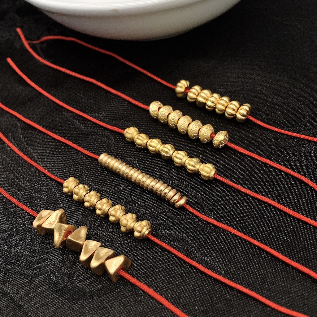 Center-Drilled Drill Orientation DIY Jewelry Accessories Classification Hole 1~1.9mm Hole Size 100 PCS/Package 4.5mm 5.3mm 5.4mm Hole 1~1.9mm Alloy Solid Color DIY Jewelry Accessories Beads