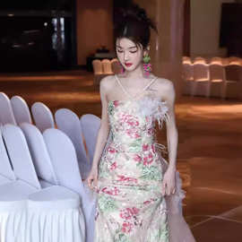结婚订婚晚礼服2026新款敬酒服轻奢新中式新娘晨袍礼服宴会连衣裙