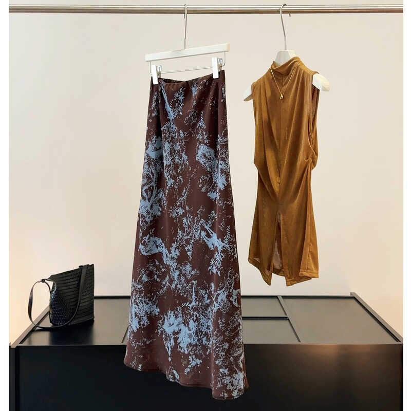 Retro Ink Print Skirt for Women, New Summer Style, Thin, Elastic, High-Waisted, Slimming, A-Line, Straight, Hip-Hugging Long Skirt Retro Ink Print Skirt for Women, New Summer Style, Thin, Elastic, High-Waisted, Slimming, A-Line, Straight, Hip-Hugging Long Skirt