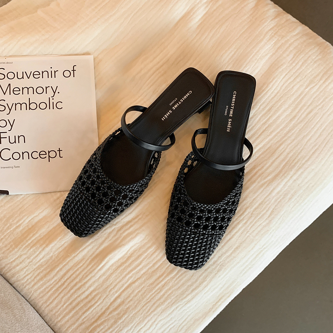 Retro woven mule made of sheepskin leather