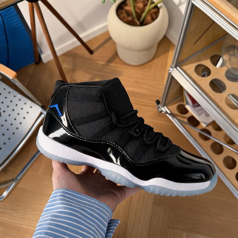 Wholesale and dropshipping of foreign trade basketball shoes: AJ11 high-top, low-top Concord, Gamma Blue, Legend, men's and women's basketball shoes AJ11 Wholesale and dropshipping of foreign trade basketball shoes: AJ11 high-top, low-top Concord, Gamma Blue, Legend, men's and women's basketball shoes AJ11