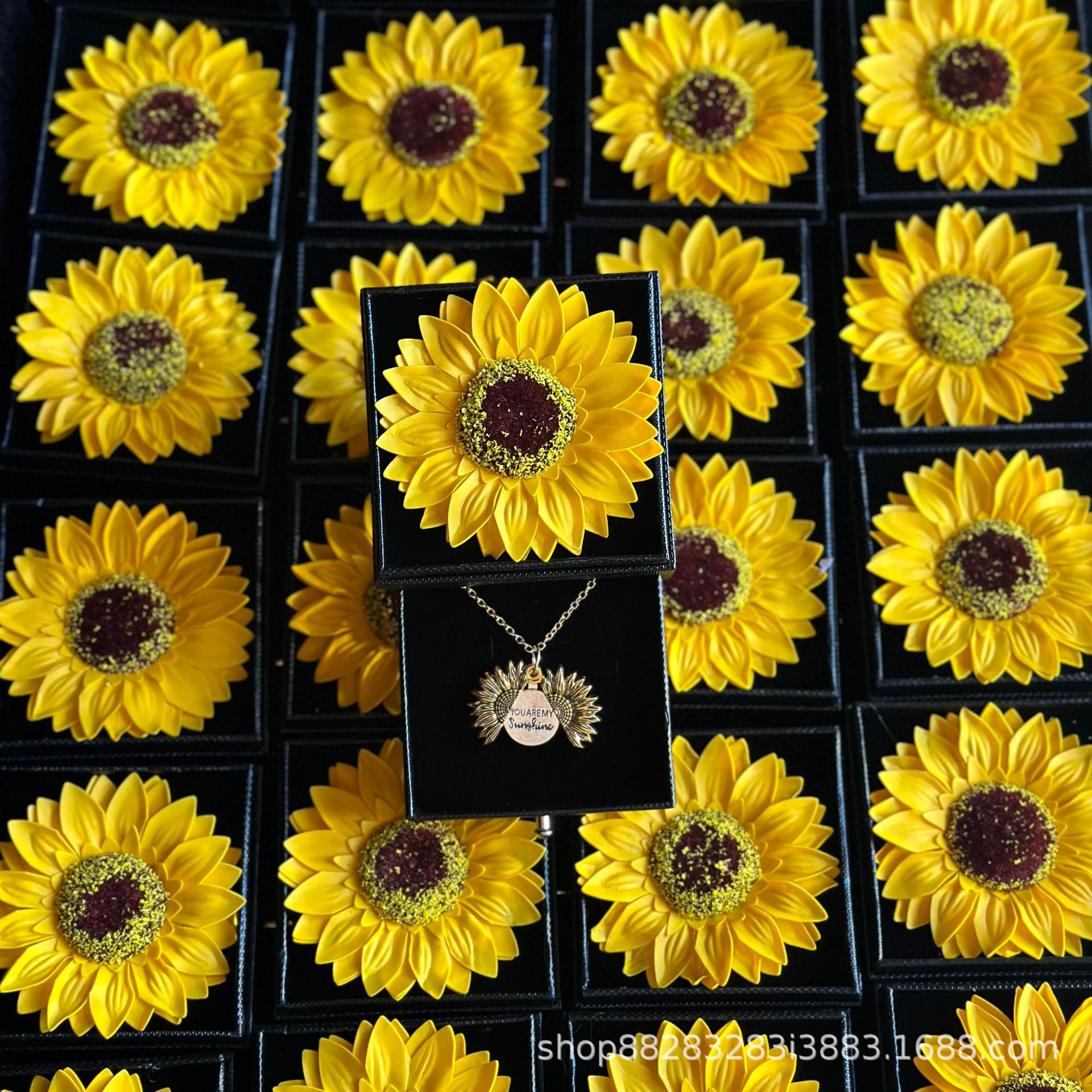 活动新款仿真花向日葵项链亚克力首饰盒礼盒母亲节情人节批发