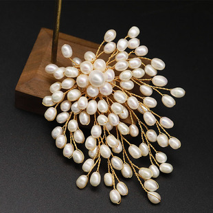Natural Pearl Corsage, High-End Design, Light Luxury Retro Hand-Woven Pearl Brooch, Niche High Quality Wholesale