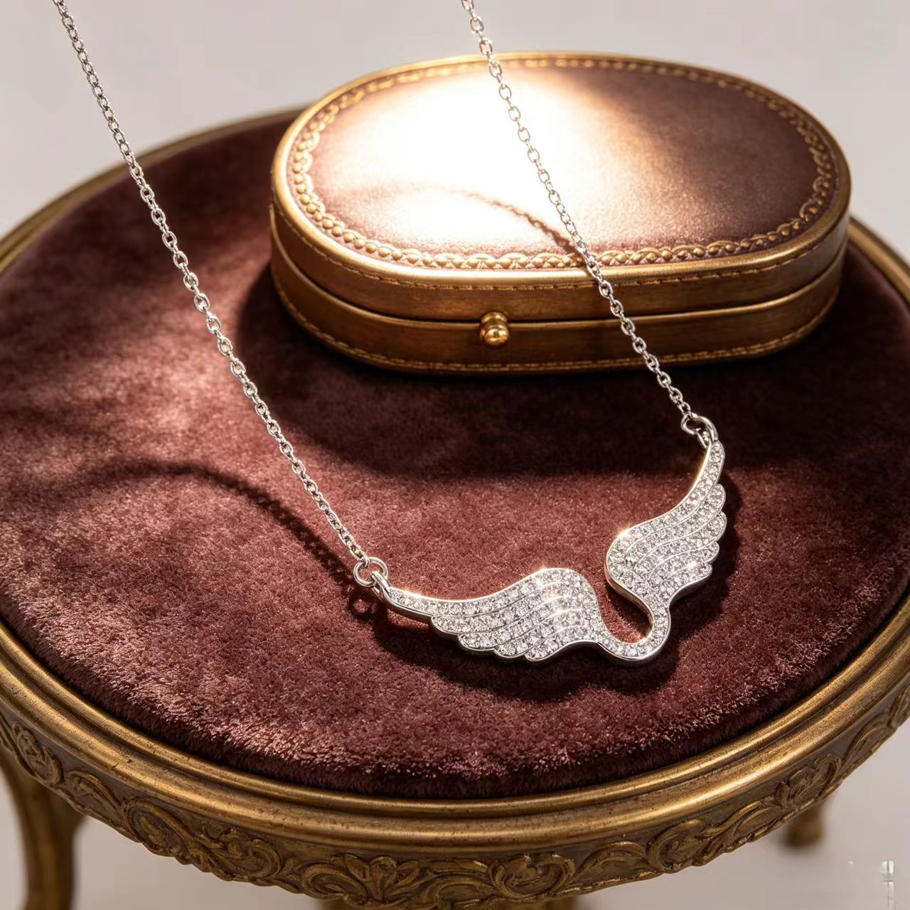 Collana con ali d angelo per donna pendente lusso con diamanti_voghion.com