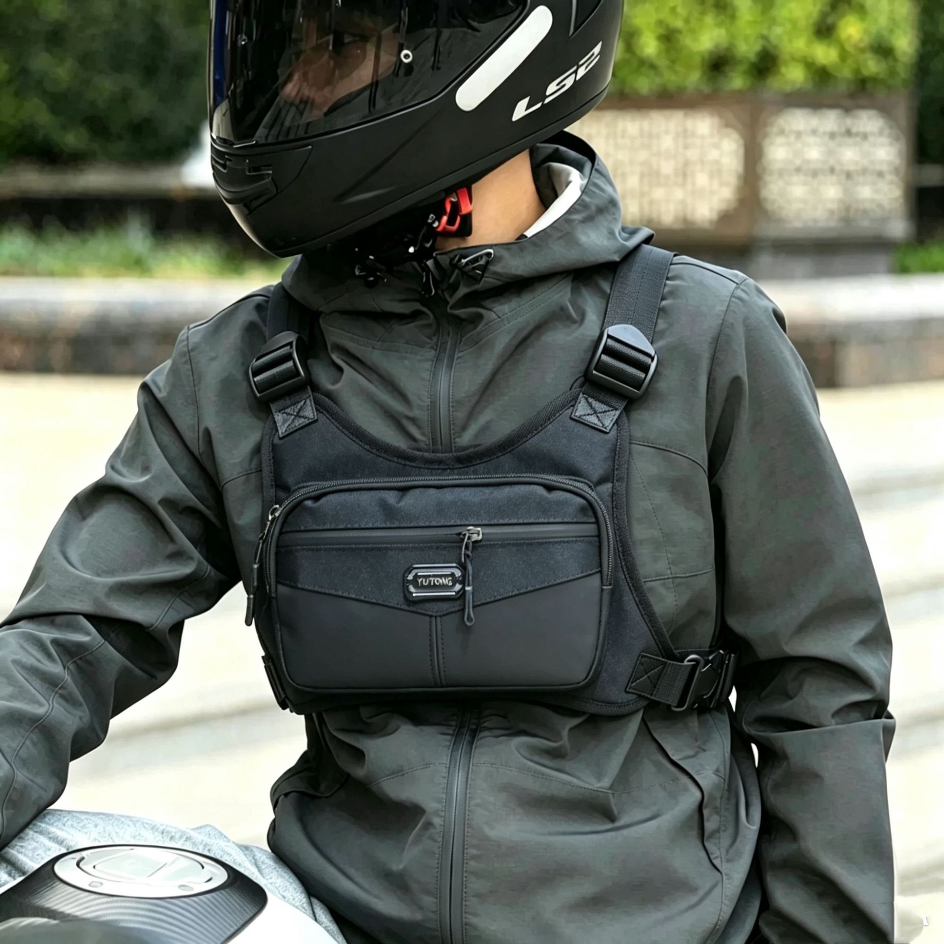 Trendy Brand Tactical Bag, Functional Vest Bag, Casual and Stylish Men's Chest Bag, Sports Multi-Functional Vest Bag, Workwear Backpack