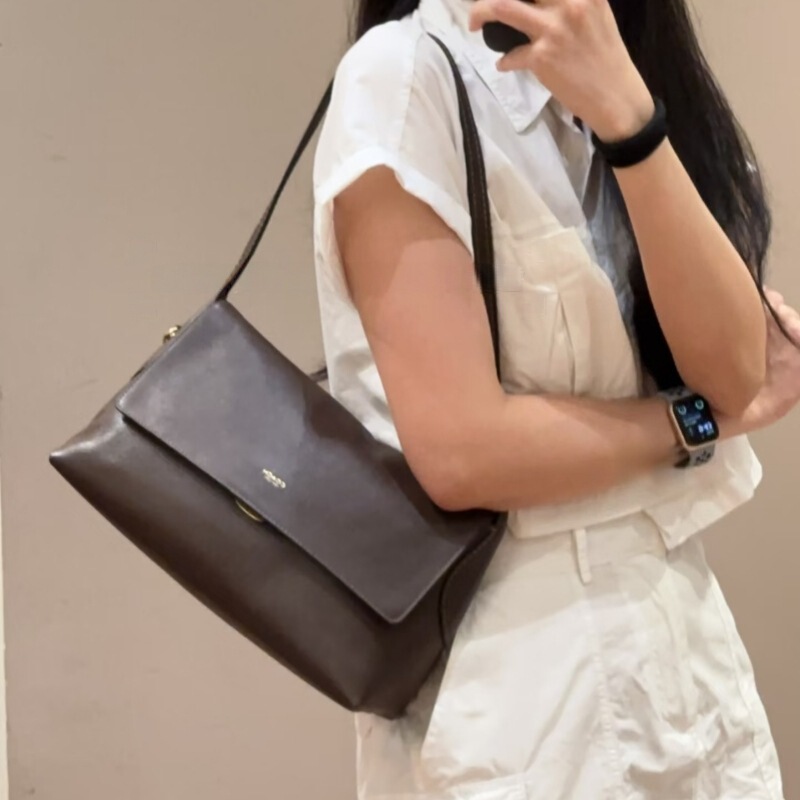 Kou C's new Chelsea single-shoulder flap underarm bag, large-capacity suede casual commuter women's bag