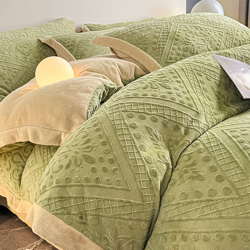 生放送で起爆した秋の冬には、彫刻ミルクのベルベットを厚くしてベッド用品のシーツをカバーしてベッドカバーをカバーしている