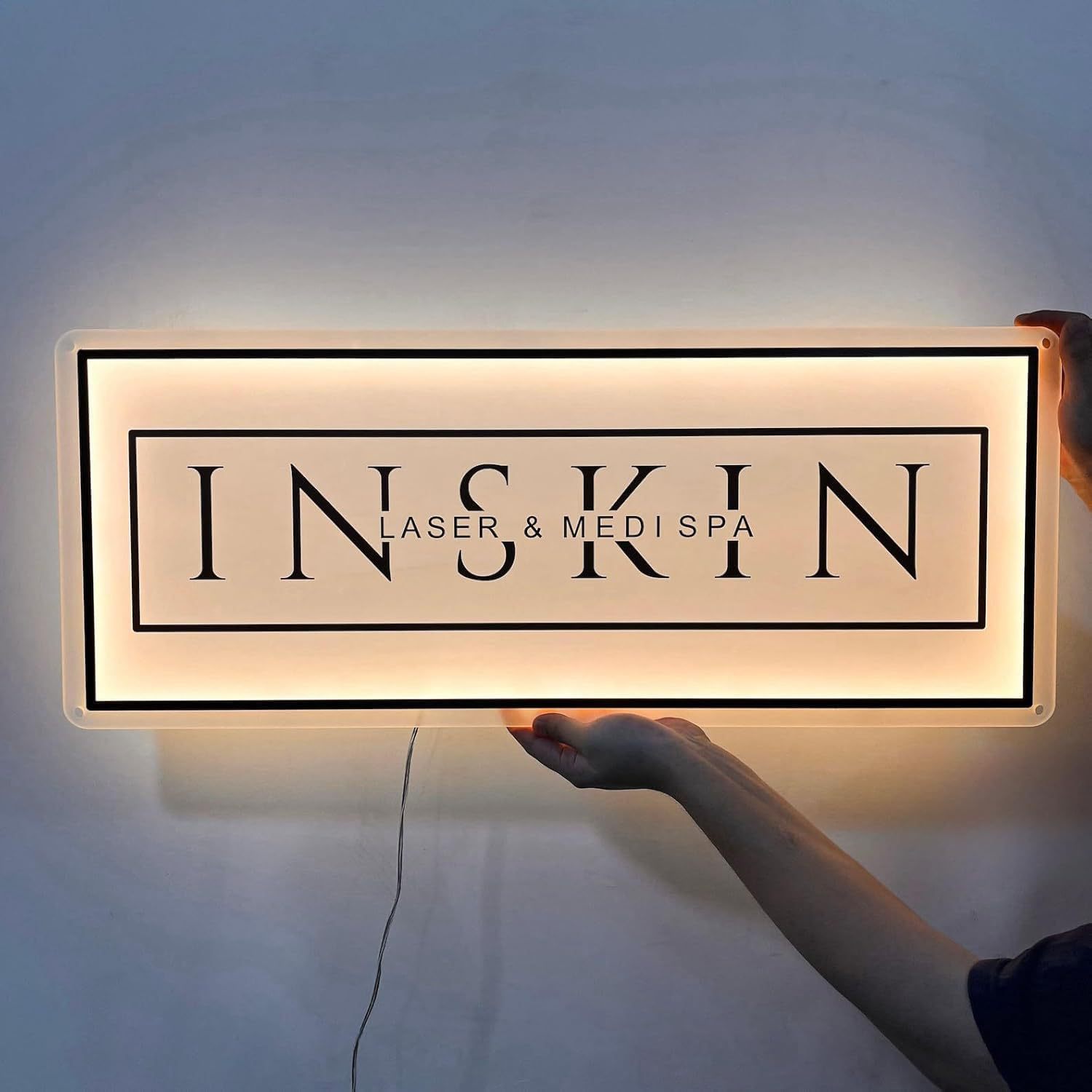 定做灯箱 Acrylic Backlit Sign Personalized Illuminated Logo