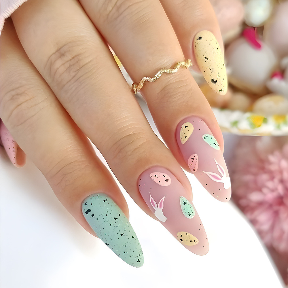 Ventas transfronterizas calientes de doble color de uñas falsas de dibujos animados conejo estilo lindo manicure suave con uñas dulces