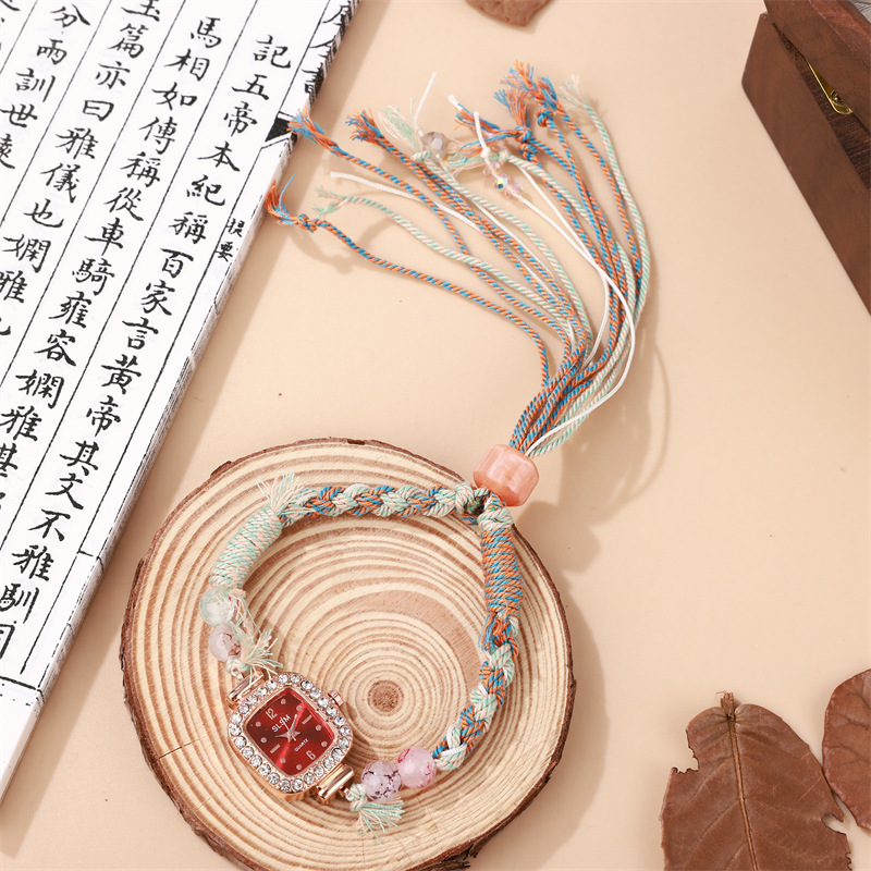 新款藏式多巴胺diy女士手表高颜值抽拉式手绳女表串珠女士手表