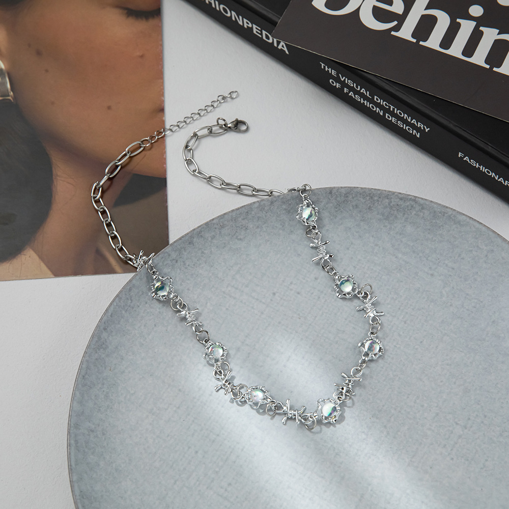 1 Piece Fashion Geometric Alloy Moonstone Womenu0027S Necklace