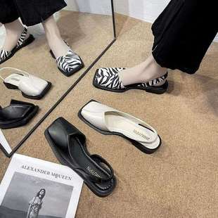 2025 New Style Closed-Toe Roman Sandals for Women, Summer, Paired with Skirts, Retro Chanel-Style Sandals with a Unique Design and Low Heels