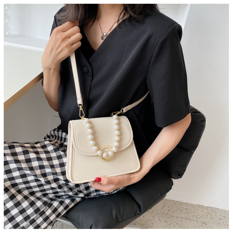 Wholesale Accessories Geometric Pearl Chain Messenger Bag Nihaojewelry display picture 101